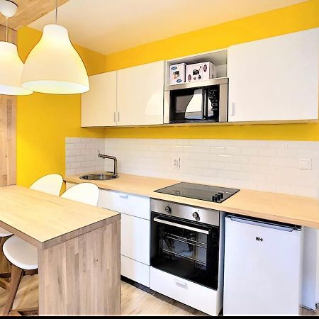 Centre Saint-Gervais studio Jaune moderne proche télécabine 2 pers Extérieur photo