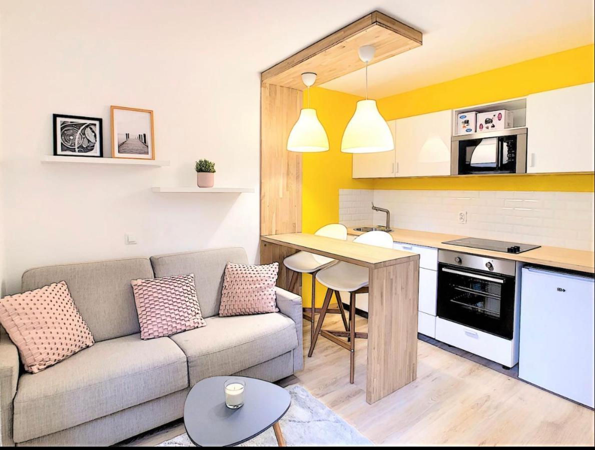 Centre Saint-Gervais studio Jaune moderne proche télécabine 2 pers Extérieur photo